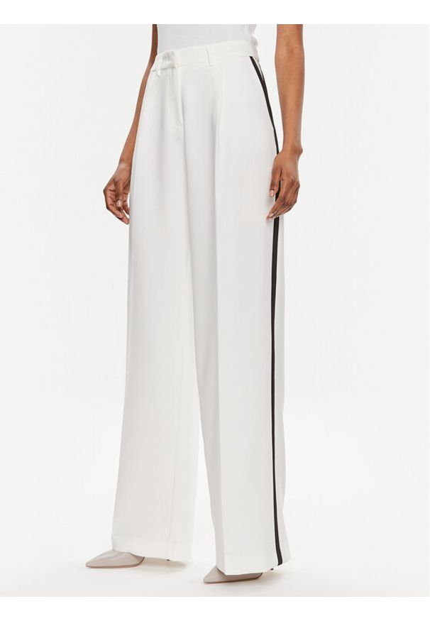 Maryley Spodnie materiałowe 24EB806/43BN Biały Wide Leg. Kolor: biały. Materiał: syntetyk