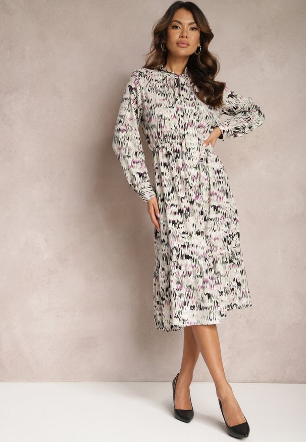 Renee - Ciemnobeżowa Rozkloszowana Sukienka Midi z Falbanką i Gumką w Talii Viglira. Kolor: beżowy. Styl: elegancki. Długość: midi