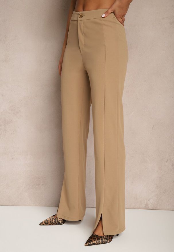 Renee - Ciemnobeżowe Spodnie z Wiskozą High Waist w Eleganckim Stylu Tatariela. Okazja: na co dzień, na spotkanie biznesowe. Stan: podwyższony. Kolor: beżowy. Materiał: wiskoza. Styl: elegancki
