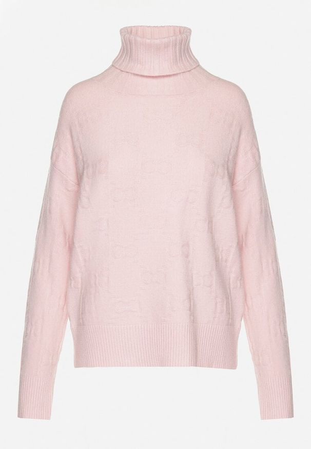 Born2be - Różowy Klasyczny Golf Savera. Okazja: na co dzień. Typ kołnierza: golf. Kolor: różowy. Materiał: jeans. Długość rękawa: długi rękaw. Długość: długie. Styl: klasyczny