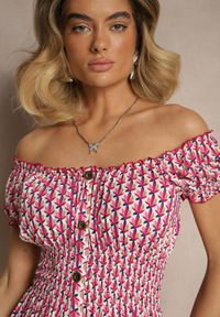 Renee - Różowa Bawełniana Sukienka z Bufiastymi Rękawami i Guzikami Ronimera. Okazja: na co dzień. Kolor: różowy. Materiał: bawełna. Styl: casual #5