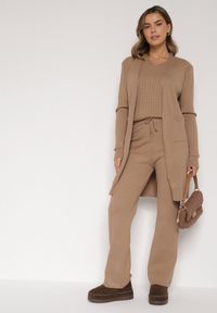 Born2be - Ciemnobeżowy Komplet Dzianinowy z Bawełną Spodnie Kamizelka i Długi Kardigan Meviravia. Kolor: beżowy. Materiał: dzianina, bawełna #2