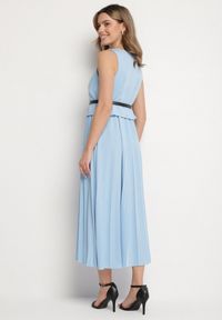 Born2be - Niebieska Sukienka Bez Rękawów z Plisami i Paskiem z Klamrą Iffale. Okazja: na spacer, na co dzień. Kolor: niebieski. Długość rękawa: bez rękawów. Styl: casual, klasyczny #2