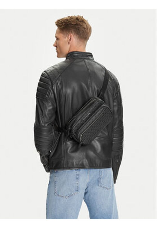 MICHAEL Michael Kors Saszetka nerka Hudson 33H0LHDY1B Czarny. Kolor: czarny. Materiał: skóra