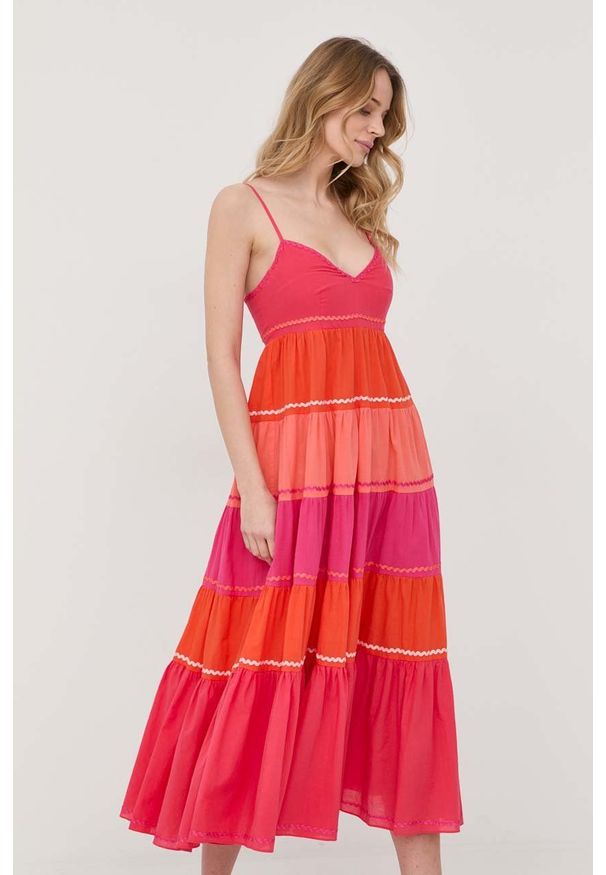TwinSet - Twinset sukienka kolor różowy maxi rozkloszowana. Kolor: różowy. Materiał: tkanina. Długość rękawa: na ramiączkach. Długość: maxi