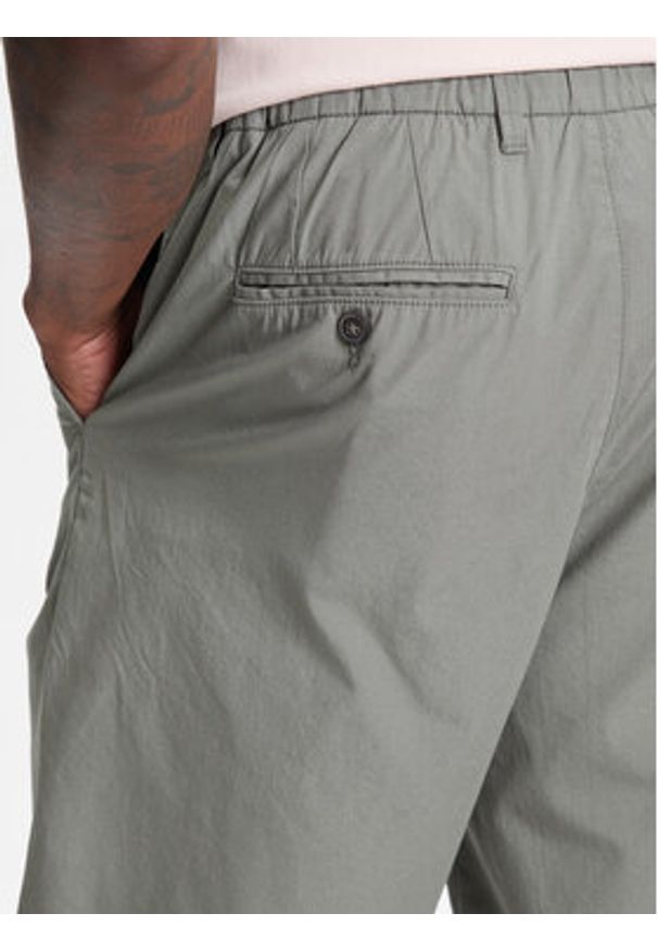 United Colors of Benetton - United Colors Of Benetton Szorty materiałowe 4W3LU9014 Szary Regular Fit. Kolor: szary. Materiał: bawełna