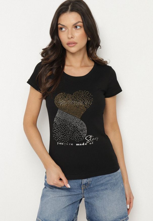 Born2be - Czarny Bawełniany T-shirt Ozdobiony Cyrkoniami i Napisem Divera. Okazja: na co dzień. Kolor: czarny. Materiał: bawełna. Wzór: napisy, aplikacja. Styl: klasyczny, casual