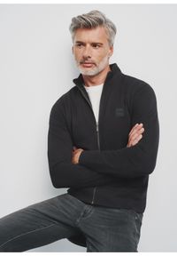 Ochnik - Bawełniana czarna bluza męska bez kaptura. Typ kołnierza: bez kaptura. Kolor: czarny. Materiał: bawełna #4