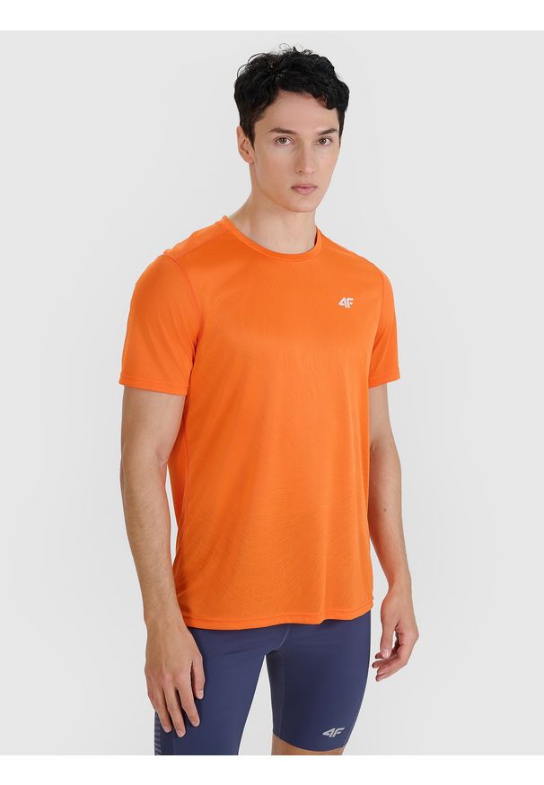 4f - 4F Koszulka do biegania regular szybkoschnąca męska - pomarańczowa S. Kolor: pomarańczowy. Materiał: włókno, dzianina, syntetyk, materiał. Długość rękawa: krótki rękaw. Długość: krótkie. Wzór: gładki, ze splotem. Sport: bieganie, fitness