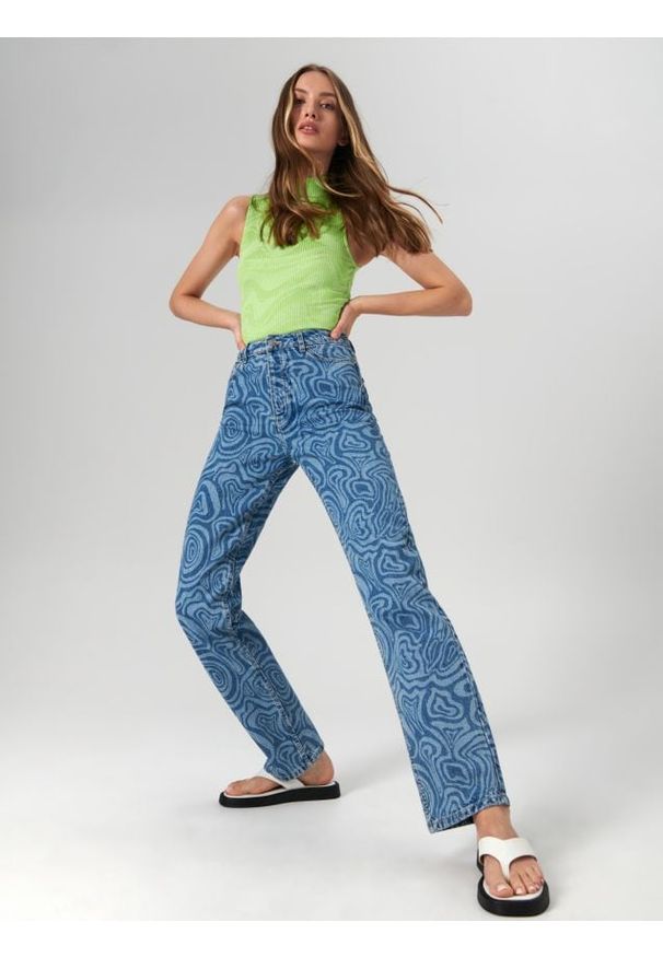 Sinsay - Crop top ze wzorem - wielobarwny. Materiał: materiał