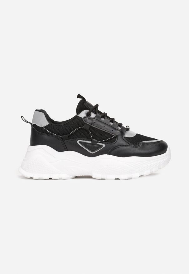 Czarne sneakersy Born2be z cholewką