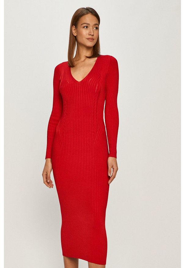 TwinSet - Twinset - Sukienka. Kolor: czerwony. Materiał: dzianina. Długość rękawa: długi rękaw. Wzór: gładki. Typ sukienki: dopasowane