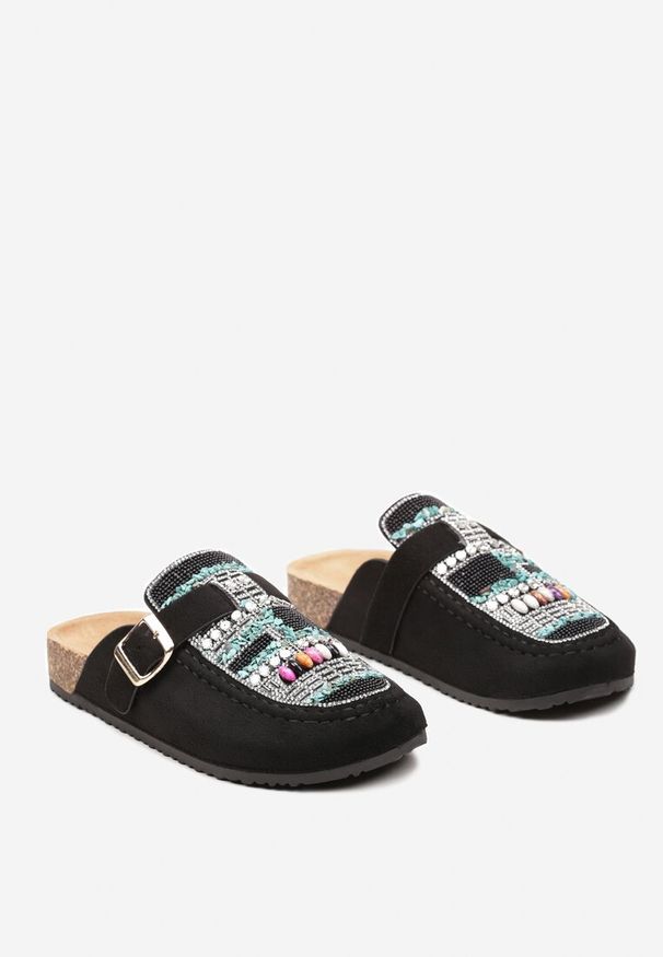 Born2be - Czarne Klapki Mule z Korkową Podeszwą Cyrkoniami i Kamieniami Ouvia. Kolor: czarny. Sezon: lato. Styl: elegancki