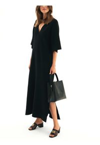 Kazar - Czarne klapki damskie. Kolor: czarny. Materiał: tkanina, skóra. Wzór: ażurowy, aplikacja. Obcas: na obcasie. Styl: elegancki. Wysokość obcasa: średni #4