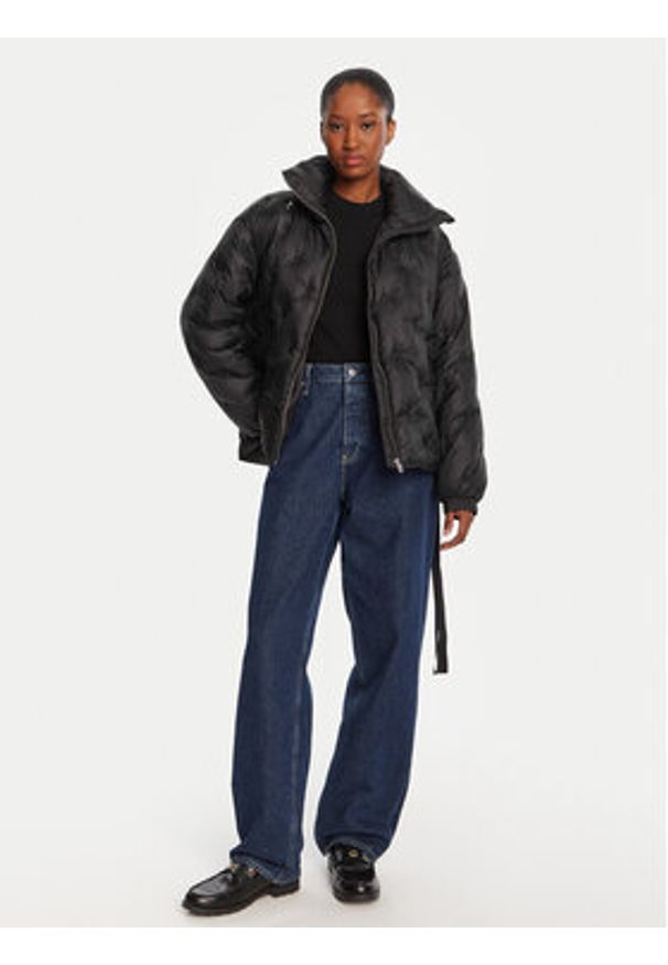 Hugo - HUGO Kurtka zimowa 50547205 Czarny Regular Fit. Kolor: czarny. Materiał: syntetyk. Sezon: zima