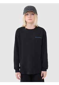 4f - 4F Longsleeve regular z nadrukiem chłopięcy - czarny 128 (7-8 lat). Okazja: na co dzień. Kolor: czarny. Materiał: dzianina, bawełna, jersey. Długość rękawa: długi rękaw. Długość: długie. Wzór: nadruk. Sezon: lato. Styl: klasyczny, sportowy, casual