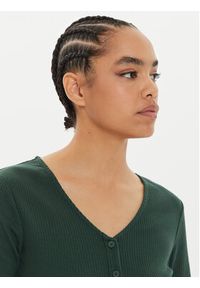 Levi's® Bluzka Muse A8783-0005 Zielony Slim Fit. Kolor: zielony. Materiał: bawełna #5