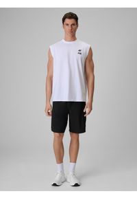 4f - 4F Koszulka bez rękawów loose z nadrukiem męska - biała S. Kolor: biały. Materiał: materiał, bawełna, dzianina. Długość rękawa: bez rękawów. Wzór: nadruk. Sezon: lato. Sport: fitness #2