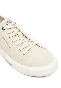 TOMMY HILFIGER - Tommy Hilfiger Tenisówki Hi Vulc Street Canvas FM0FM05515 Beżowy. Kolor: beżowy. Materiał: materiał. Styl: street #5