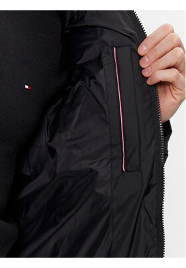 TOMMY HILFIGER - Tommy Hilfiger Kurtka zimowa New York MW0MW32770 Czarny Regular Fit. Kolor: czarny. Materiał: syntetyk. Sezon: zima