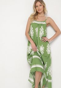 Born2be - Zielona Sukienka o Rozkloszowanym Kroju na Ramiączkach w Etniczny Wzór Revoniae. Okazja: na co dzień. Typ kołnierza: dekolt w kształcie V. Kolor: zielony. Długość rękawa: na ramiączkach. Styl: elegancki, casual #5