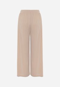 Renee - Beżowe Szerokie Spodnie High Waist z Prążkowanej Tkaniny z Ozdobnym Guzikiem Dalifa. Stan: podwyższony. Kolekcja: plus size. Kolor: beżowy. Materiał: tkanina, prążkowany. Długość: krótkie. Styl: glamour #2