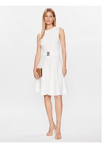 Blugirl Blumarine Sukienka koktajlowa RA3055-MA55N Biały Regular Fit. Kolor: biały. Materiał: syntetyk, wiskoza. Styl: wizytowy