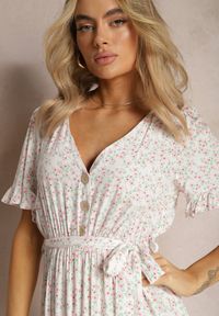 Renee - Biało-Różowa Rozkloszowana Sukienka Wiskozowa Mini w Kwiatowy Print z Falbanką Taelle. Kolor: biały. Materiał: wiskoza. Wzór: kwiaty, nadruk. Długość: mini #3
