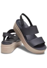 Crocs Brooklyn Low Wedge. Kolor: zielony, wielokolorowy, brązowy