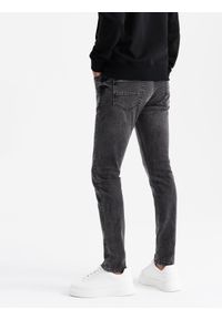 Ombre Clothing - Dopasowane jeansowe męskie spodnie SLIM FIT z elastanem – grafitowe V3. Okazja: na co dzień. Kolor: szary. Materiał: jeans, elastan. Wzór: aplikacja. Sezon: lato. Styl: casual #4