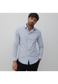 Reserved - Koszula slim fit w groszki - Niebieski. Kolor: niebieski. Wzór: grochy #1