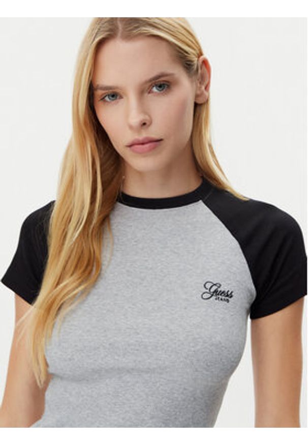 Guess T-Shirt W5GP61 KA0H1 Szary Regular Fit. Kolor: szary. Materiał: bawełna
