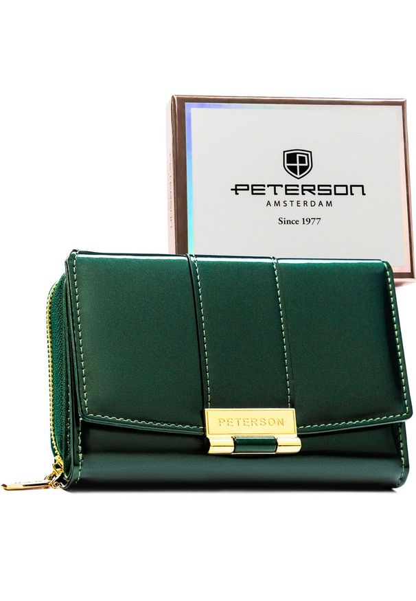 Poziomy portfel damski z lakierowanej skóry ekologicznej w zielonym kolorze, wyposażony w system RFID - Peterson. Kolor: zielony. Materiał: lakier, skóra ekologiczna. Wzór: gładki