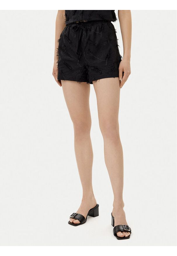 Silvian Heach Szorty materiałowe Clesti GPP25334SH Czarny Regular Fit. Kolor: czarny. Materiał: bawełna