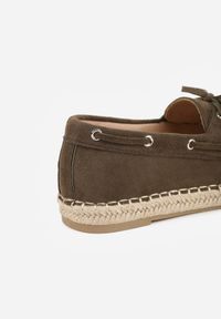 Born2be - Zielone Mokasyny Żeglarskie z Imitacji Zamszu Zdobione Plecionką i Wiązaniem Abagina. Okazja: do pracy, na co dzień. Kolor: zielony. Materiał: zamsz. Wzór: aplikacja. Styl: elegancki, klasyczny, casual #9