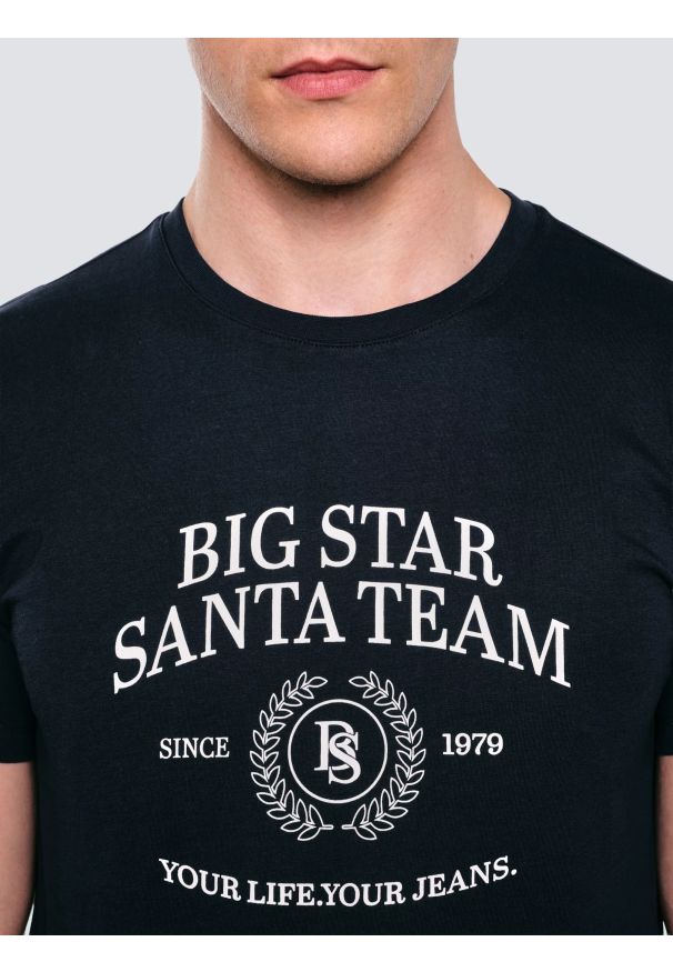 Big-Star - Koszulka męska z nadrukiem granatowa Marr 403. Kolor: niebieski. Materiał: dzianina, bawełna, materiał. Wzór: nadruk. Sezon: zima. Styl: wizytowy, klasyczny, elegancki