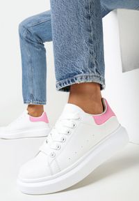 Born2be - Biało-Różowe Sneakersy na Grubej Podeszwie z Okrągłym Noskiem Naubrey. Nosek buta: okrągły. Kolor: biały #1