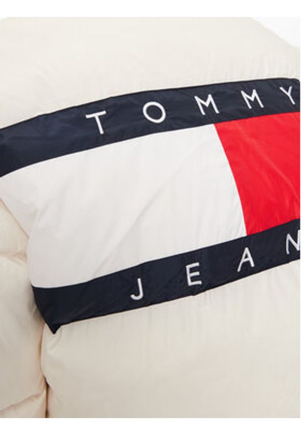 Tommy Jeans Kurtka puchowa Alaska DW0DW18820 Écru Regular Fit. Materiał: syntetyk