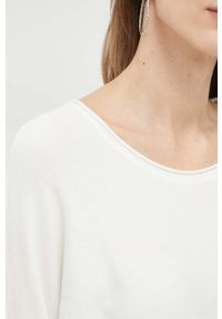 Guess sweter damski kolor beżowy lekki. Kolor: beżowy. Materiał: materiał, wiskoza. Wzór: aplikacja #3