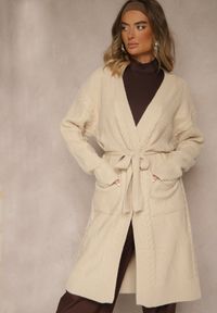 Renee - Beżowy Tłoczony Kardigan z Wełną o Kroju Bez Zapięć z Paskiem Dorrive. Okazja: na co dzień. Kolor: beżowy. Materiał: wełna. Styl: casual, elegancki #3