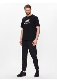 New Balance T-Shirt MT31541 Czarny Relaxed Fit. Kolor: czarny. Materiał: bawełna