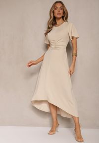 Renee - Beżowa Sukienka o Rozkloszowanym Kroju z Marszczeniem Odarene. Kolor: beżowy. Styl: klasyczny #1