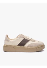 Ryłko - Beżowe sneakersy ze skóry licowej i welurowej. Nosek buta: okrągły. Kolor: beżowy. Materiał: skóra. Szerokość cholewki: normalna. Styl: street, sportowy, elegancki #1