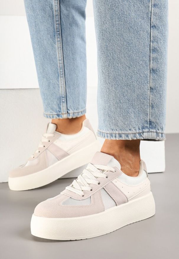 Renee - Beżowe Sneakersy Typu Kultowe Tenisówki na Grubej Podeszwie Nanessa. Kolor: beżowy. Materiał: jeans