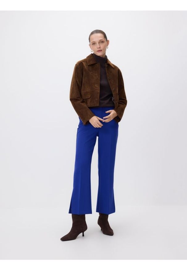 Reserved - Spodnie z rozcięciami petite - niebieski. Kolekcja: petite. Kolor: niebieski. Materiał: tkanina, wiskoza