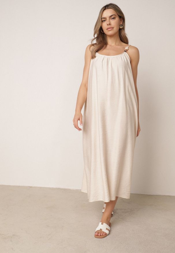 Born2be - Beżowa Pudełkowa Sukienka Boho z Wiskozy na Ramiączkach z Ozdobnymi Koralikami Erane. Okazja: na co dzień. Kolekcja: plus size. Kolor: beżowy. Materiał: wiskoza. Długość rękawa: na ramiączkach. Typ sukienki: proste, dla puszystych. Styl: boho