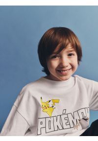 Reserved - T-shirt Pokémon - złamana biel. Materiał: dzianina, bawełna #1