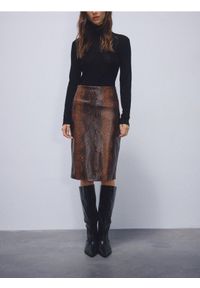 Reserved - Spódnica ze zwierzęcym wzorem - wielobarwny. Materiał: skóra. Wzór: motyw zwierzęcy #1