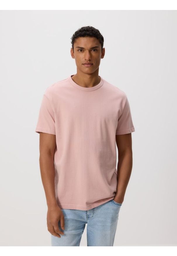 Reserved - T-shirt comfort fit - brudny róż. Kolor: różowy. Materiał: dzianina, bawełna