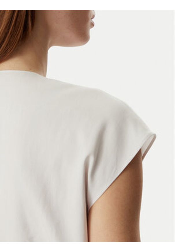 Calvin Klein Sukienka codzienna LV044F016G Beżowy jasny Regular Fit. Okazja: na co dzień. Kolor: beżowy. Materiał: lyocell. Typ sukienki: proste. Styl: casual